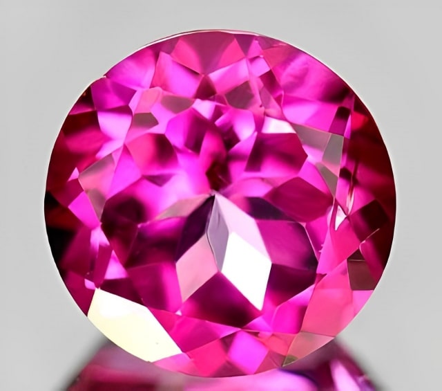 1月28日の誕生石　ピンクトパーズ