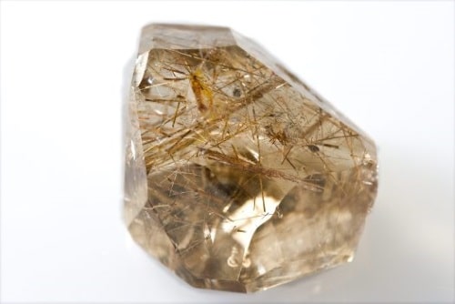 2月8日の誕生石　ルチルレイテッド・クォーツ