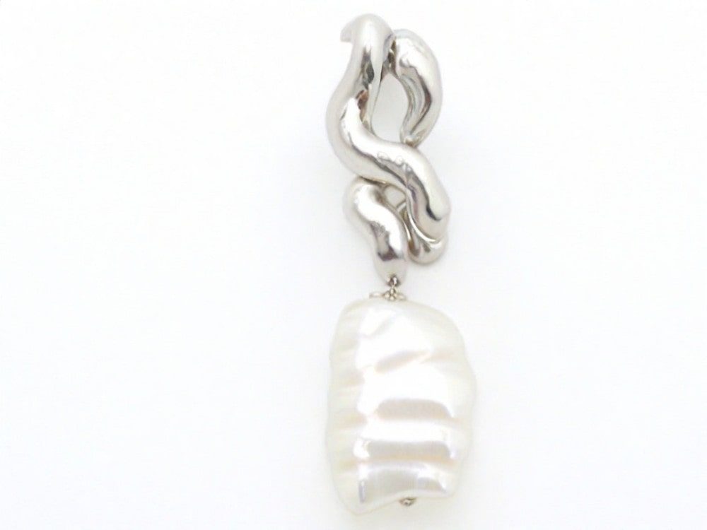 3月20日の誕生石　ドラゴン・パール