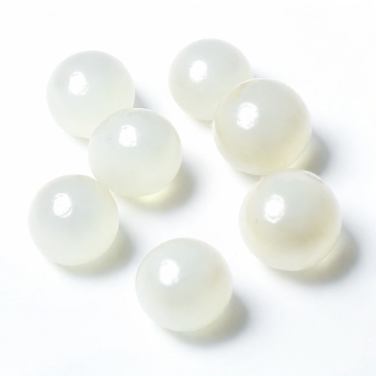 5月28日の誕生石　ホワイト・カルセドニー