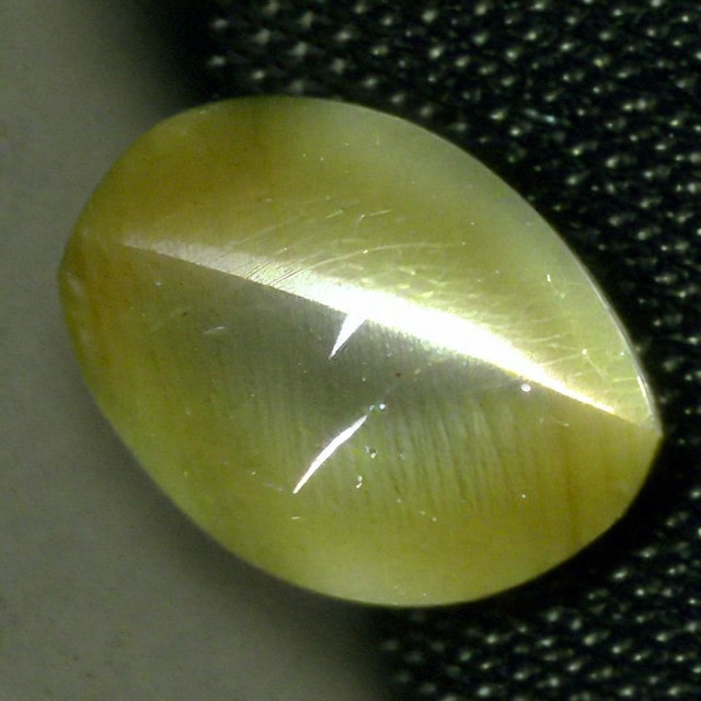 1月31日の誕生石　クリソベリル・アレキサンドライト・キャッツアイ