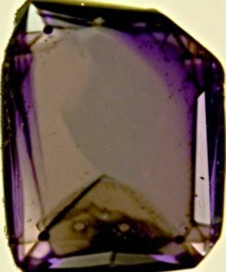 2月25日の誕生石　ファントム・アメシスト