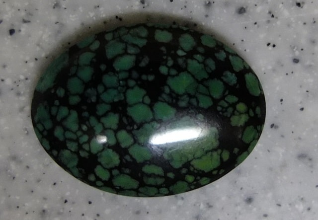 10月29日の誕生石　蜘蛛の巣トルコ石