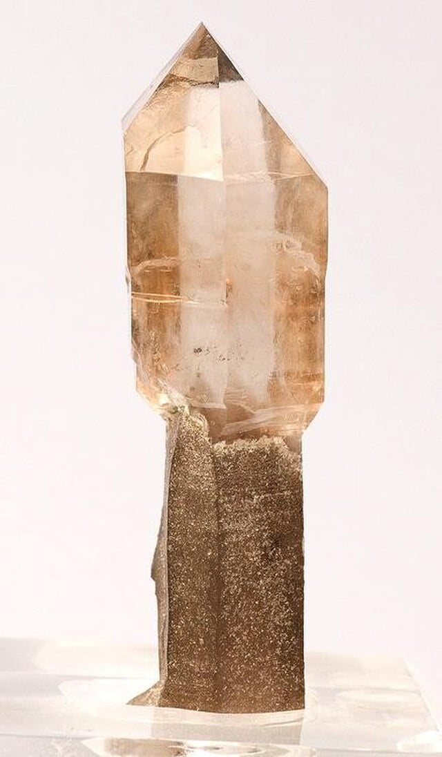 11月4日の誕生石　セプター・クォーツ（松茸水晶）